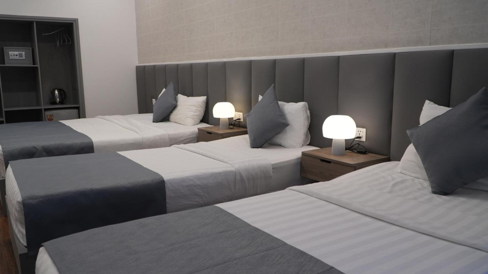 Deluxe Quadruple Room